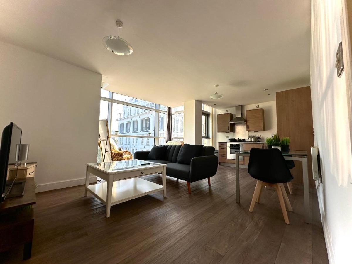 Birmingham Prime Location Stunning Apartment Floor-To-Ceiling Windows Exterior foto